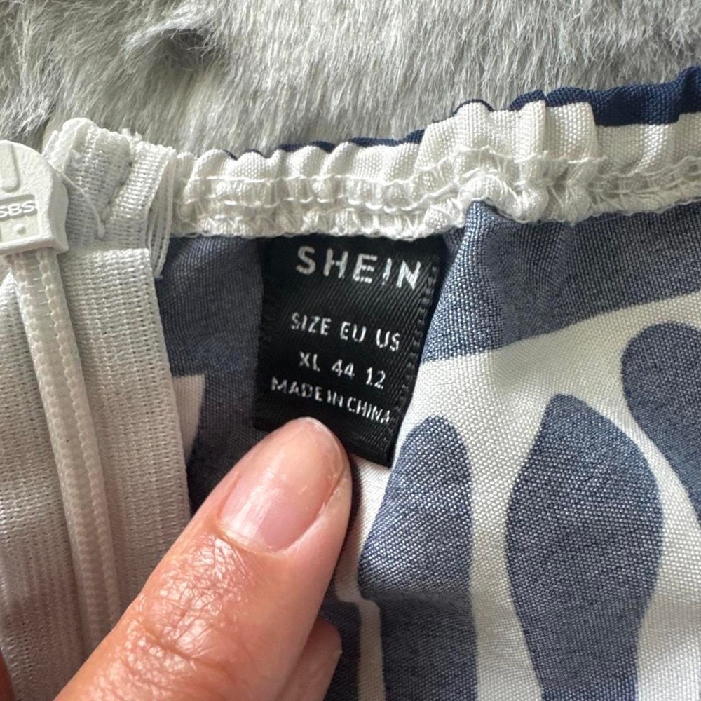 SHEIN Strapless Tie Front Romper Navy Blue White Geometric Stripe Size XL-0522 - Picture 5 of 5